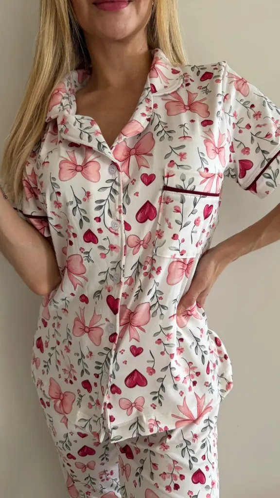 Pijama Moños y corazones